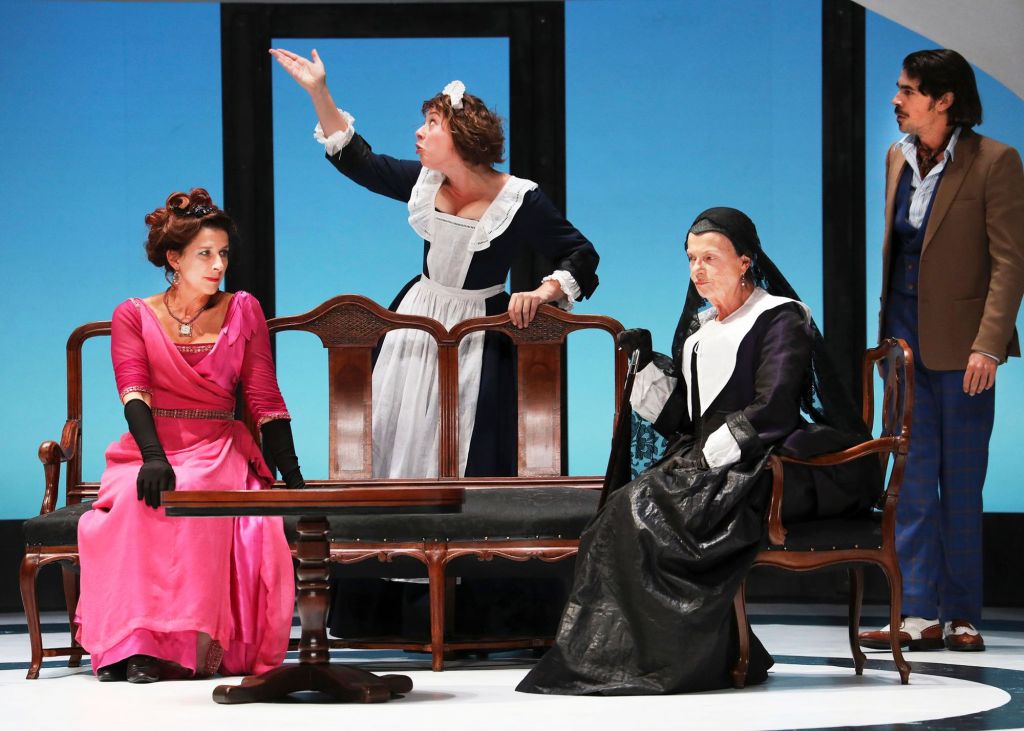 "David Nicholson" Theater theatre moliere Tartuffe Damis, Elmire, Dorine, Pernelle, Tartuffe "Théâtre de la Porte Saint-Martin" Paris "Peter Stein"