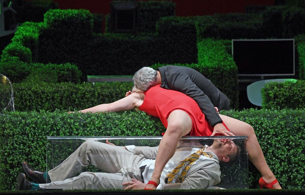 "Lietuvos nacionalinis dramos teatras" "Lithuanian National Drama Theater" Moliere Tartuffe Orgon Elmire "table scene"